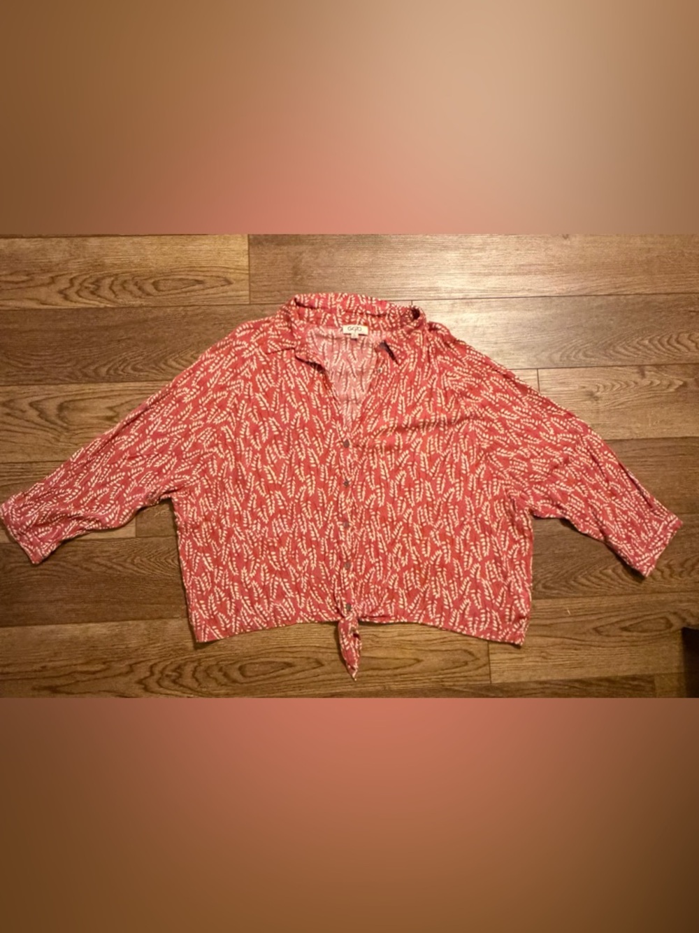 GiGio Plus Red Printed Button-Front Tie Hem Top Loose Fit